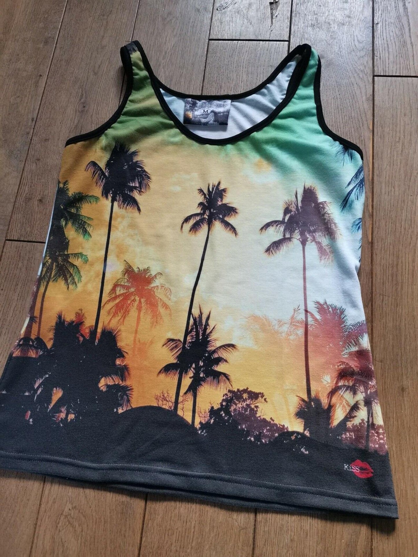 Klaus Sunset KiSS Women’s Fit  Vest - Palm Trees - Hargreeves  Robert Sheehan Inspired - Cosplay - Umbrella Academy - TV Show Number Four 4