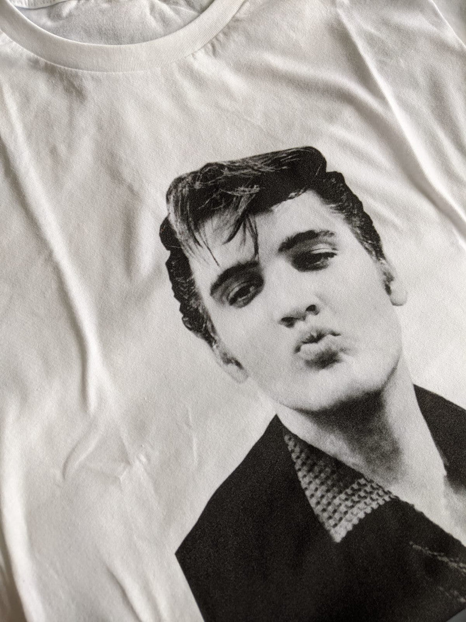 Elvis Pout  KiSS T-Shirt -Presley - The King - Rock N Roll - Jailhouse Rock