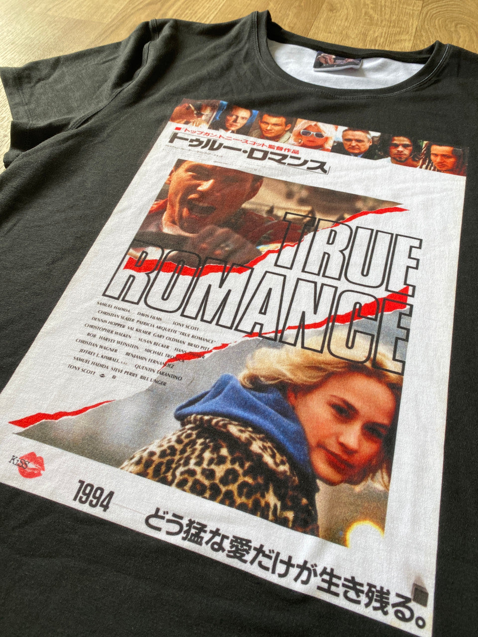 True Romance KiSS T-Shirt - Japanese Poster - Movies Film Fan - Patricia Arquette Christian Slater