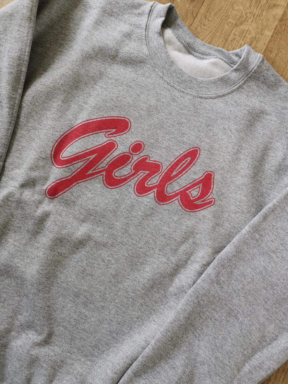Monica Girls KiSS Unisex Premium Sweatshirt - Courtney Cox Gellar Friends TV Show Inspired - 90s Sport