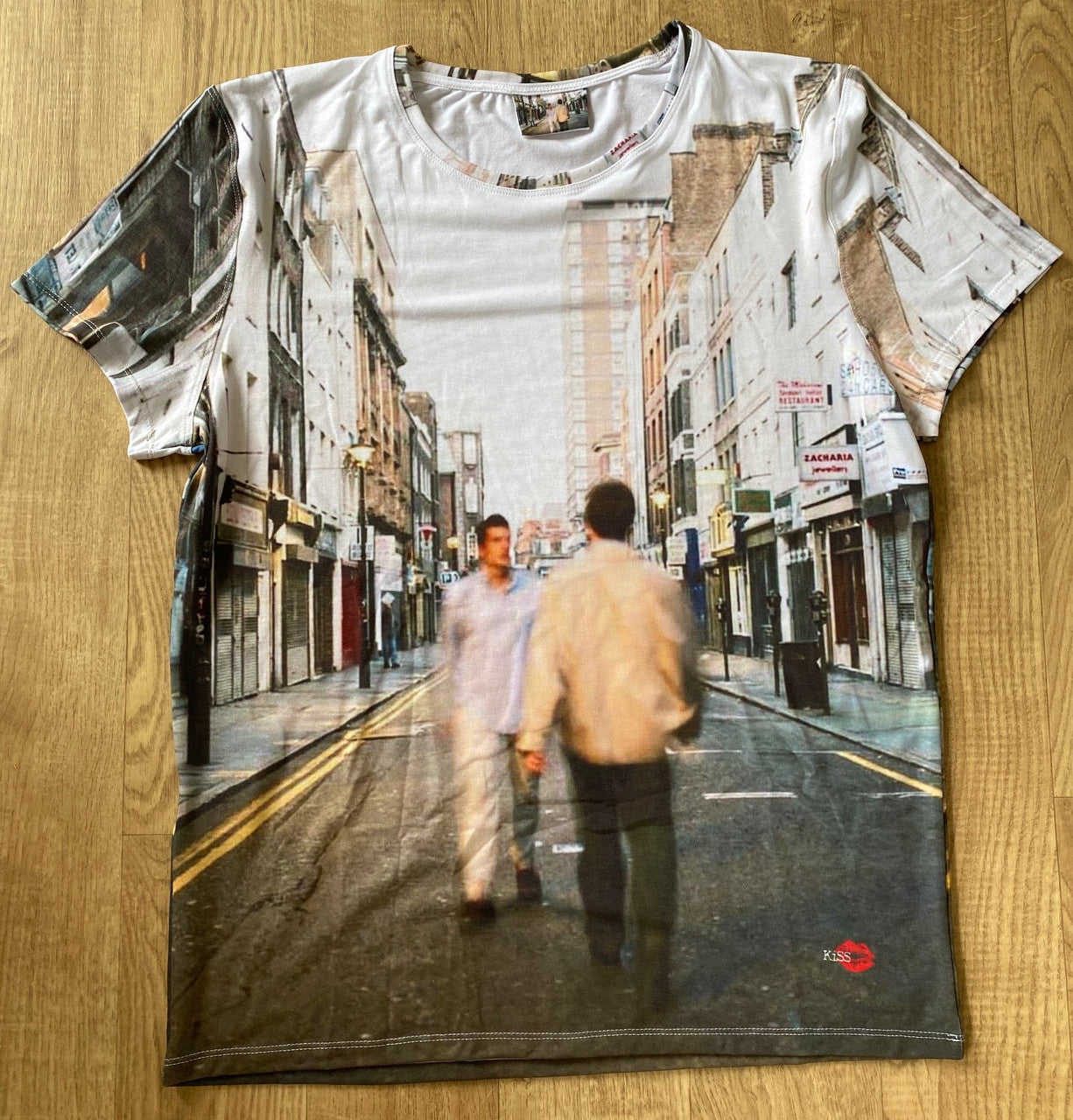 Oasis Morning Glory KiSS All Over T-Shirt - Gallagher brothers - Noel and Liam - What's the Story? Gift Idea - indie fan