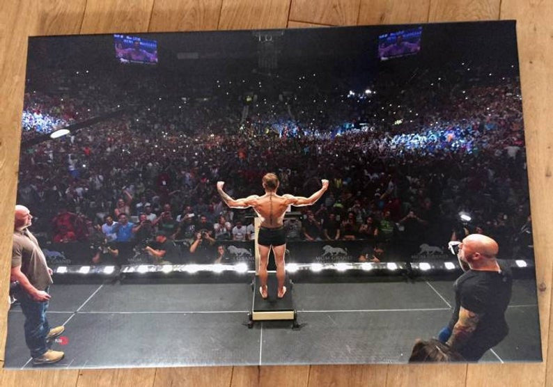 Conor McGregor KiSS Canvas - The Notorious - MMA Fight - Ireland - Wall Art - Sports Decor - Las Vegas - Christmas Present Idea Sports Fan